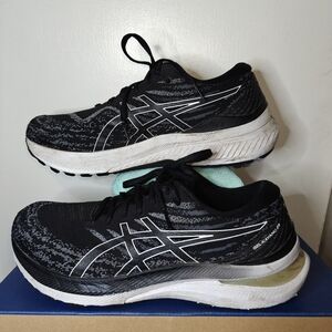 ASICS Black and White Running Shoes Sz 9 1/2